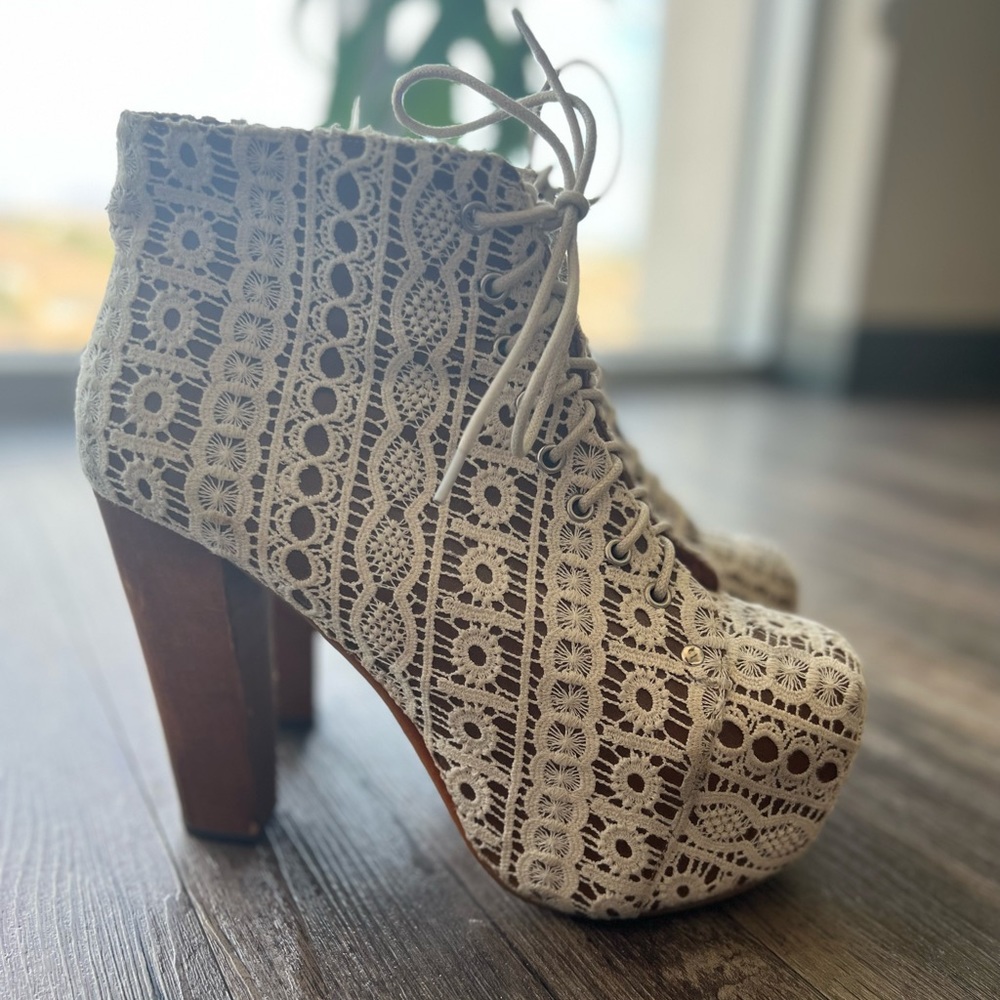 Jeffrey Campbell Lace Lita size 9.5